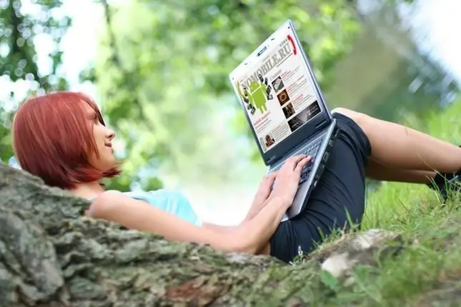 Het internet verbinden met een wifi-netwerk vanaf laptops