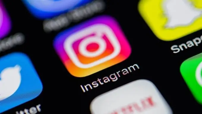 Jinsi ya kubadilisha lugha kuwa Kirusi kwenye Instagram kwenye kompyuta