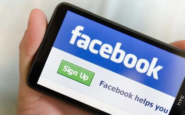 Como acessar a app store do Facebook para celular